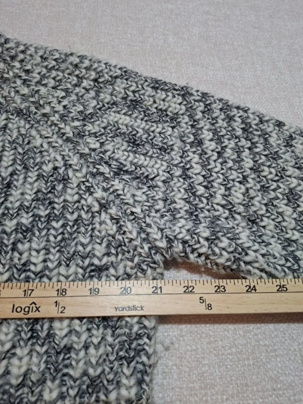 Vintage Steven J 100% Wool Marled Knit Sweater Gray White Made in UK M